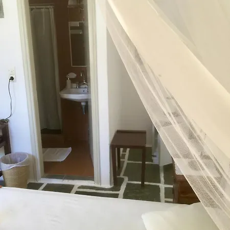 Pensjonat Fanivevisgarden Folégandros